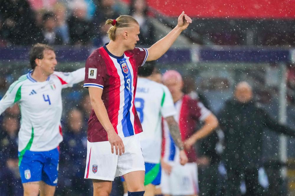 热火140-123大胜快船送其五连败 伦纳德36分哈登11分难救主