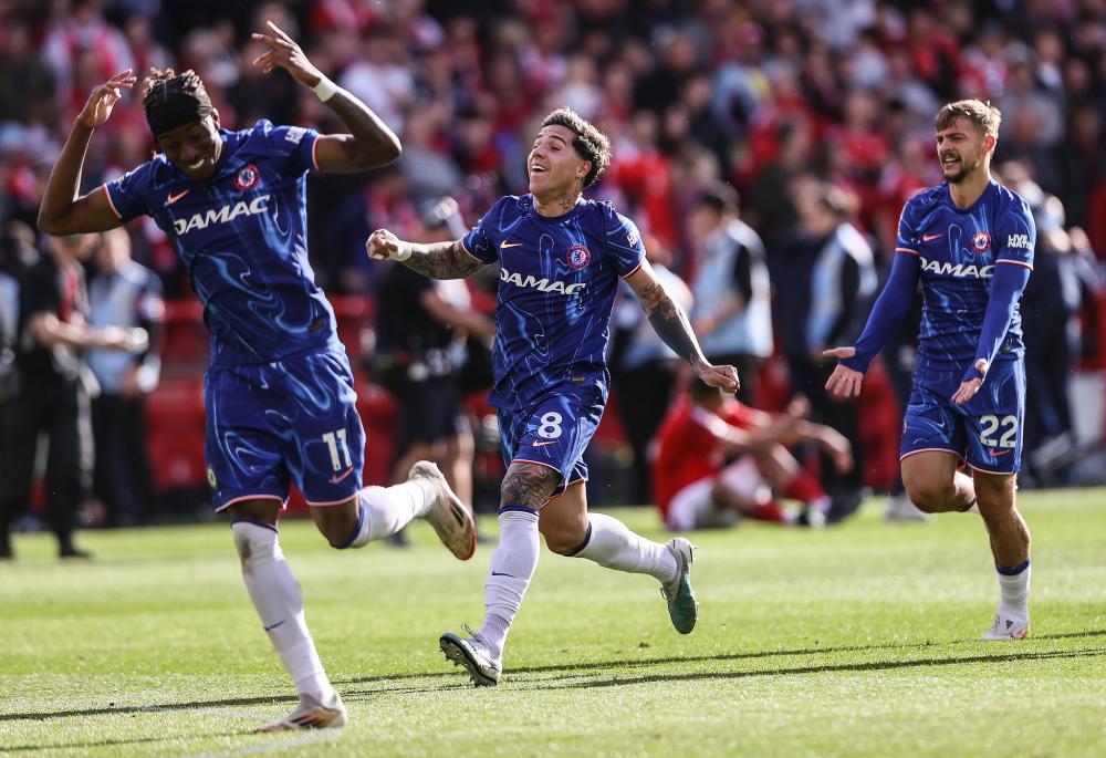 半场战报：热那亚1-1维罗纳，洛伦佐-科隆博建功，拉菲克-贝尔加利破门